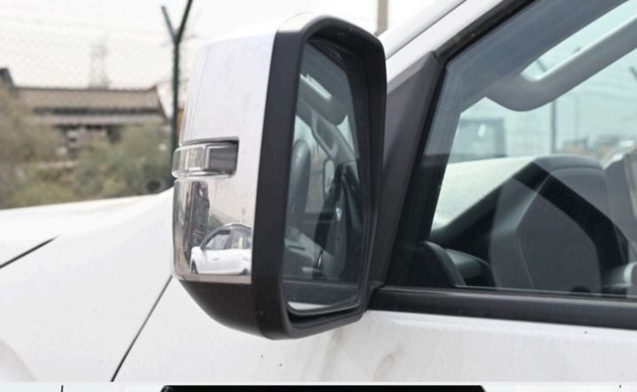 Mitsubishi L200 2.4 л 2027 г. Чёрный