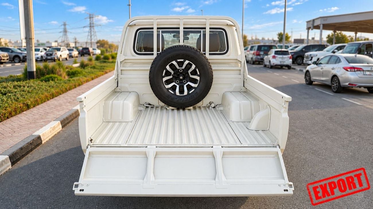 Toyota Land Cruiser Pickup 70 4.0 л 2026 г. Белый