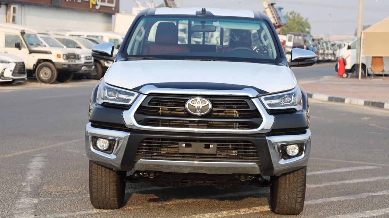 Toyota Hilux 2.7 л 2026 г. Чёрный