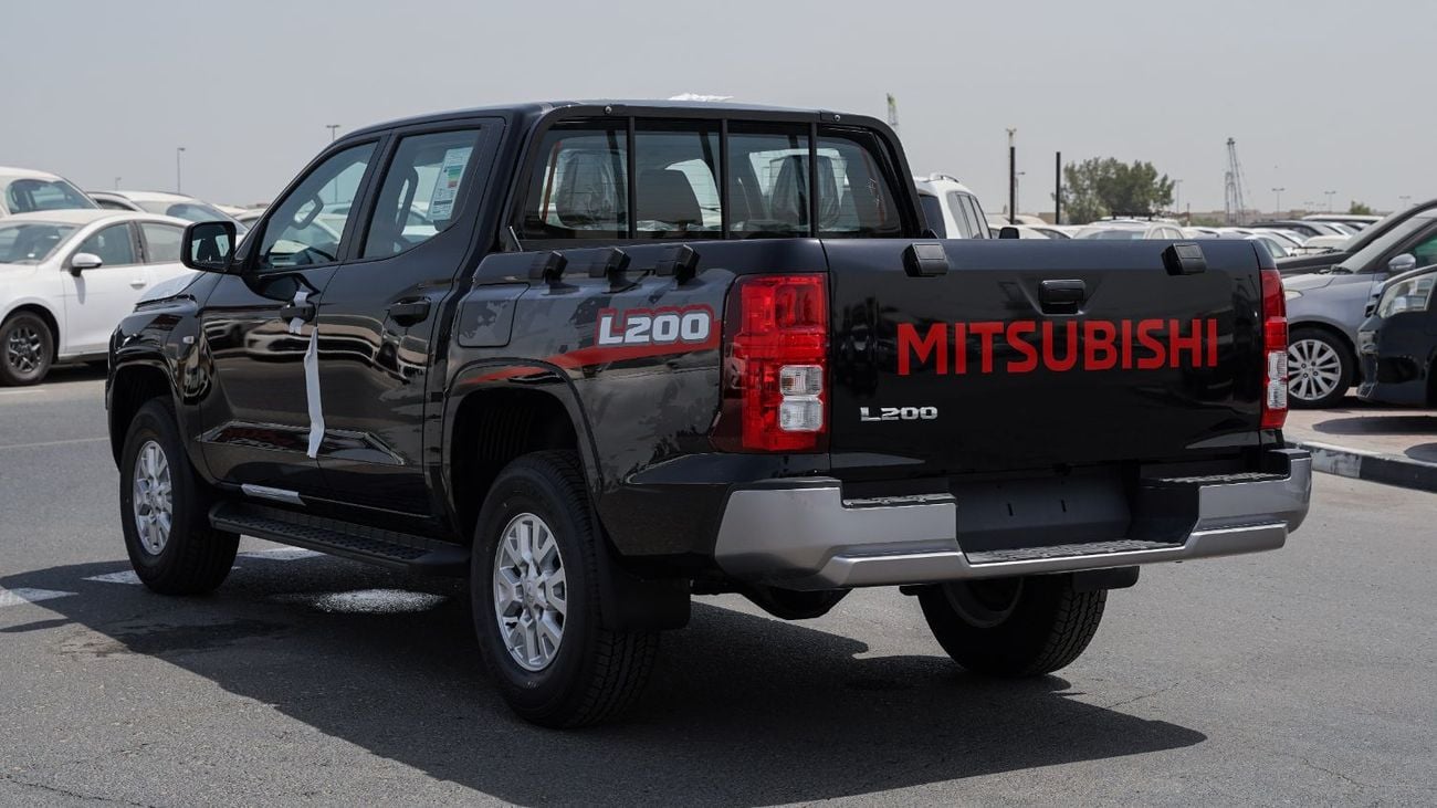 Mitsubishi L200 2.5 л 2026 г. Чёрный