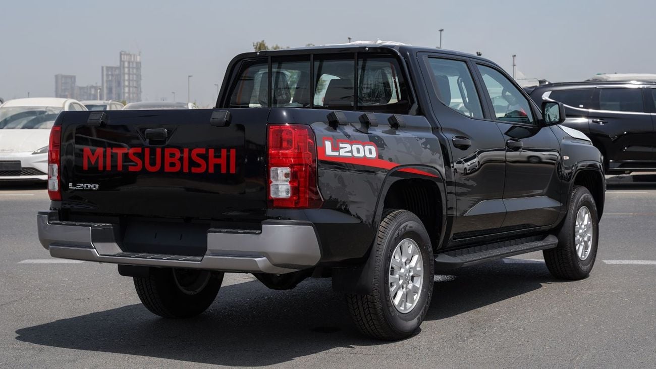 Mitsubishi L200 2.5 л 2026 г. Чёрный