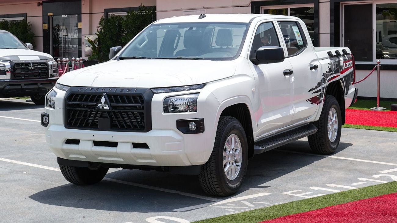 Mitsubishi L200 2.5 л 2026 г. Белый