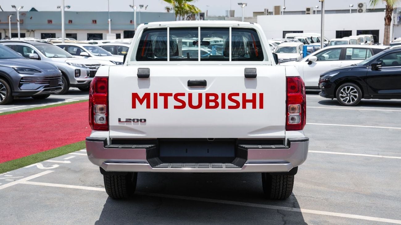 Mitsubishi L200 2.5 л 2026 г. Белый