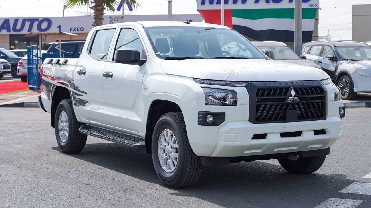 Mitsubishi L200 2.5 л 2026 г. Белый