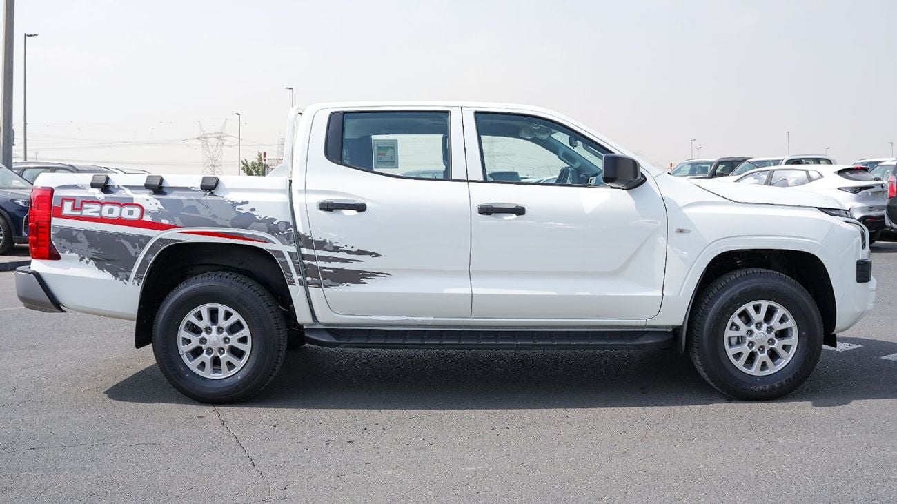 Mitsubishi L200 2.5 л 2026 г. Белый