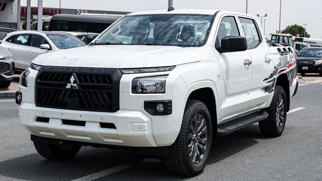 Mitsubishi L200 2.5 л 2026 г. Белый