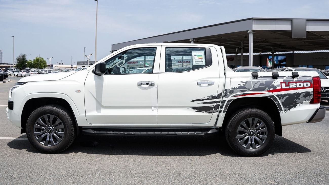 Mitsubishi L200 2.5 л 2026 г. Белый