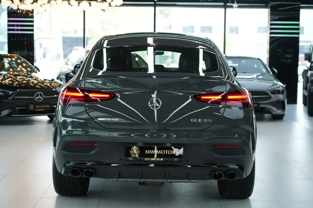 Mercedes Benz GLE53 AMG 3.0 л 2026 г. Серый