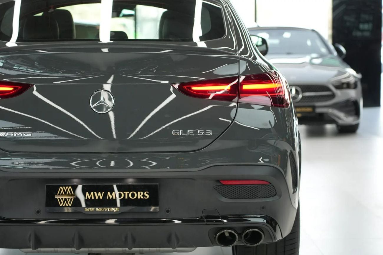 Mercedes Benz GLE53 AMG 3.0 л 2026 г. Серый