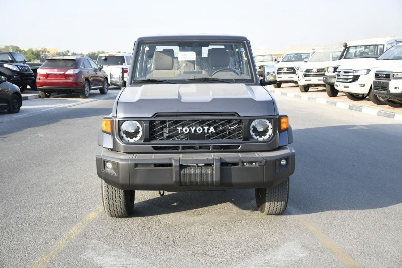 Toyota Land Cruiser 70 4.0 л 2026 г. Серый
