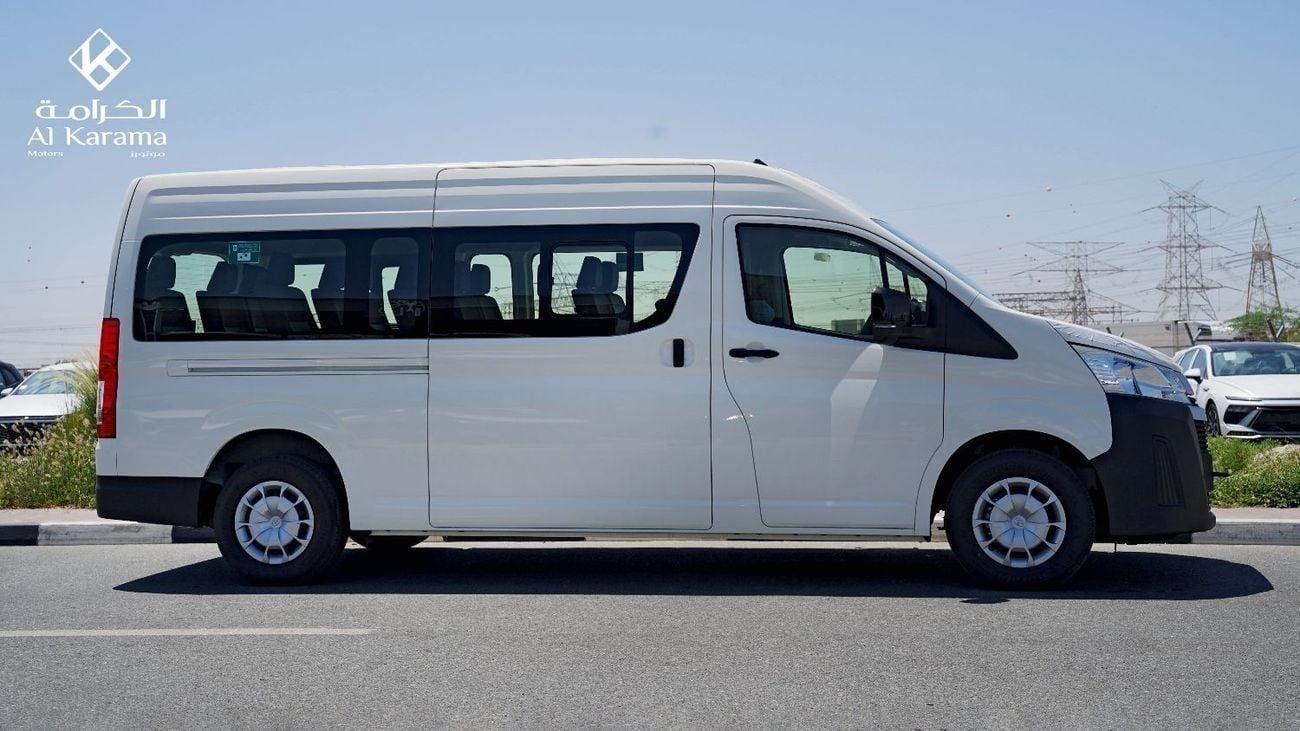 Toyota Hiace 2.8 л 2026 г. Белый