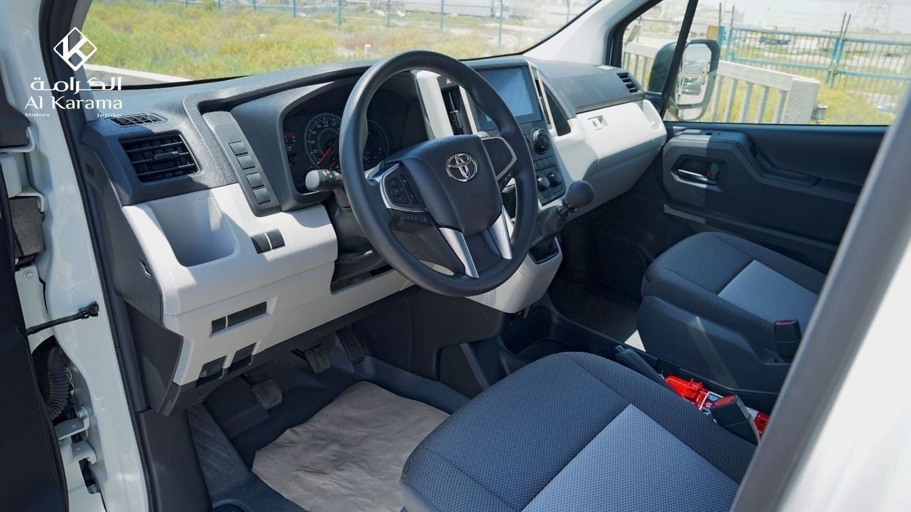 Toyota Hiace 2.8 л 2026 г. Белый