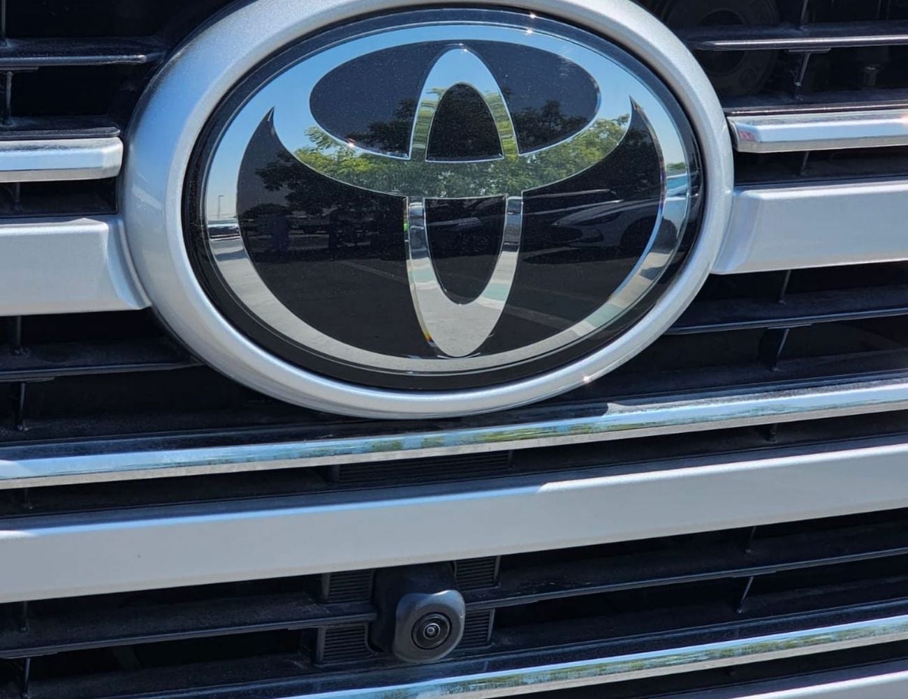 Toyota Land Cruiser 3.5 л 2026 г. Серый