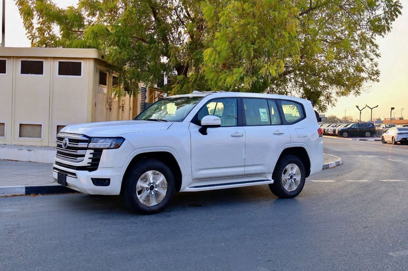 Toyota Land Cruiser 3.5 л 2026 г. Белый