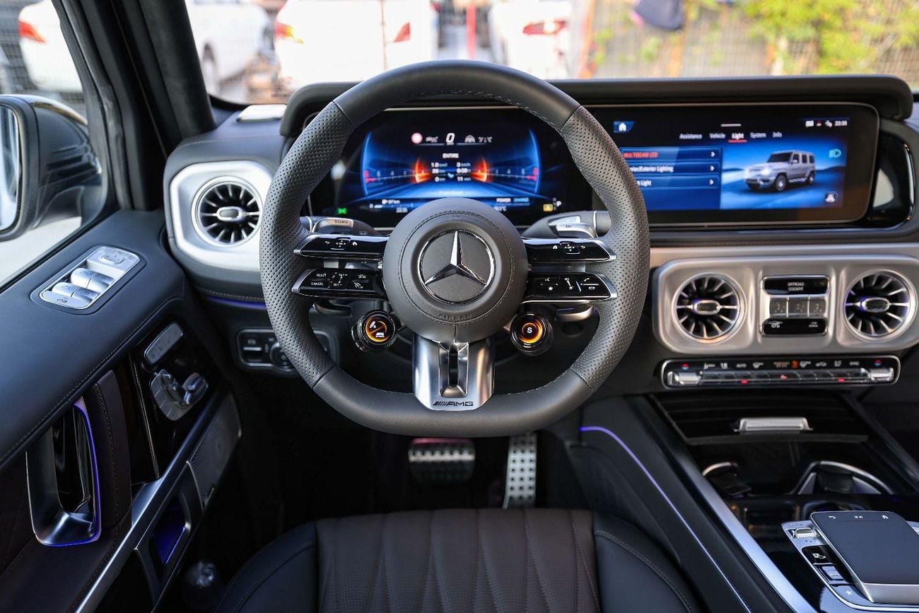 Mercedes Benz G63 AMG 4.0 л 2026 г. Белый