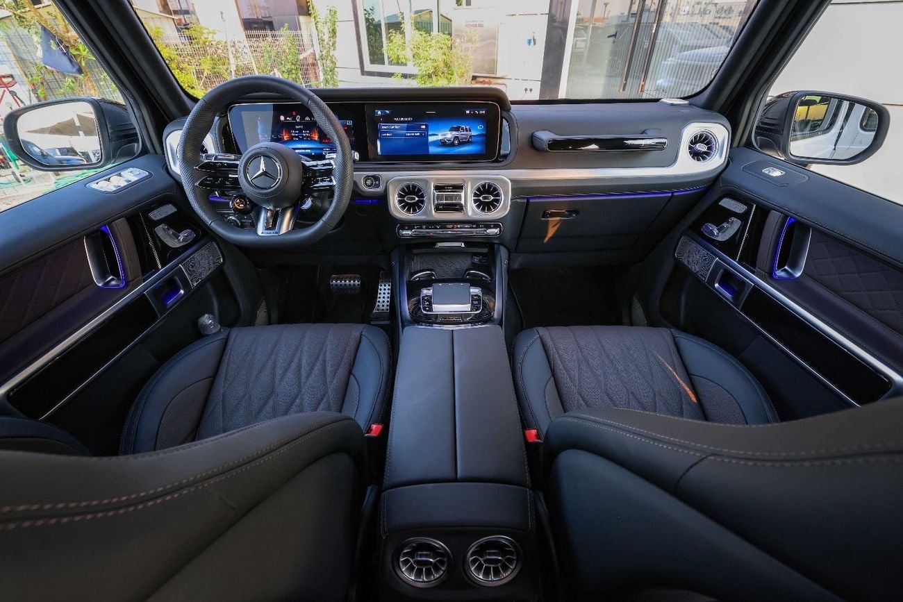 Mercedes Benz G63 AMG 4.0 л 2026 г. Белый