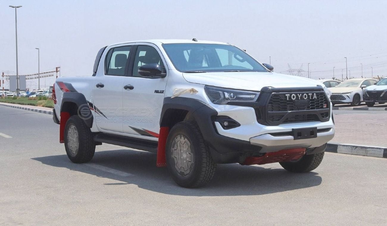 Toyota Hilux 2.8 л 2026 г. Белый