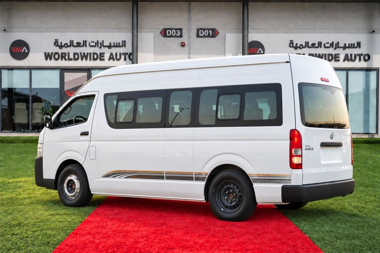 Toyota Hiace 2.7 л 2025 г. Белый