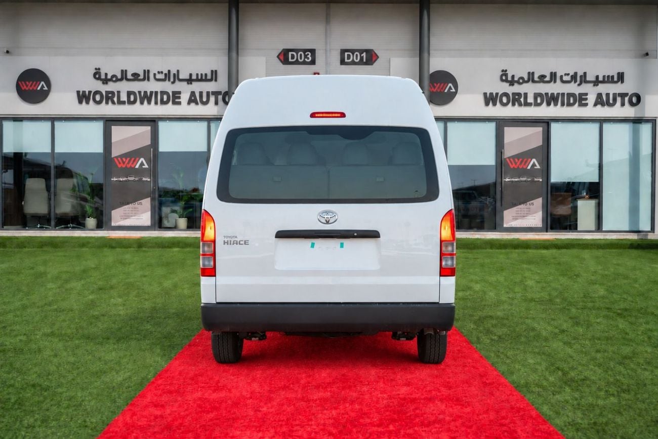 Toyota Hiace 2.7 л 2025 г. Белый