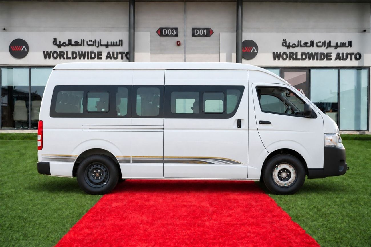 Toyota Hiace 2.7 л 2025 г. Белый