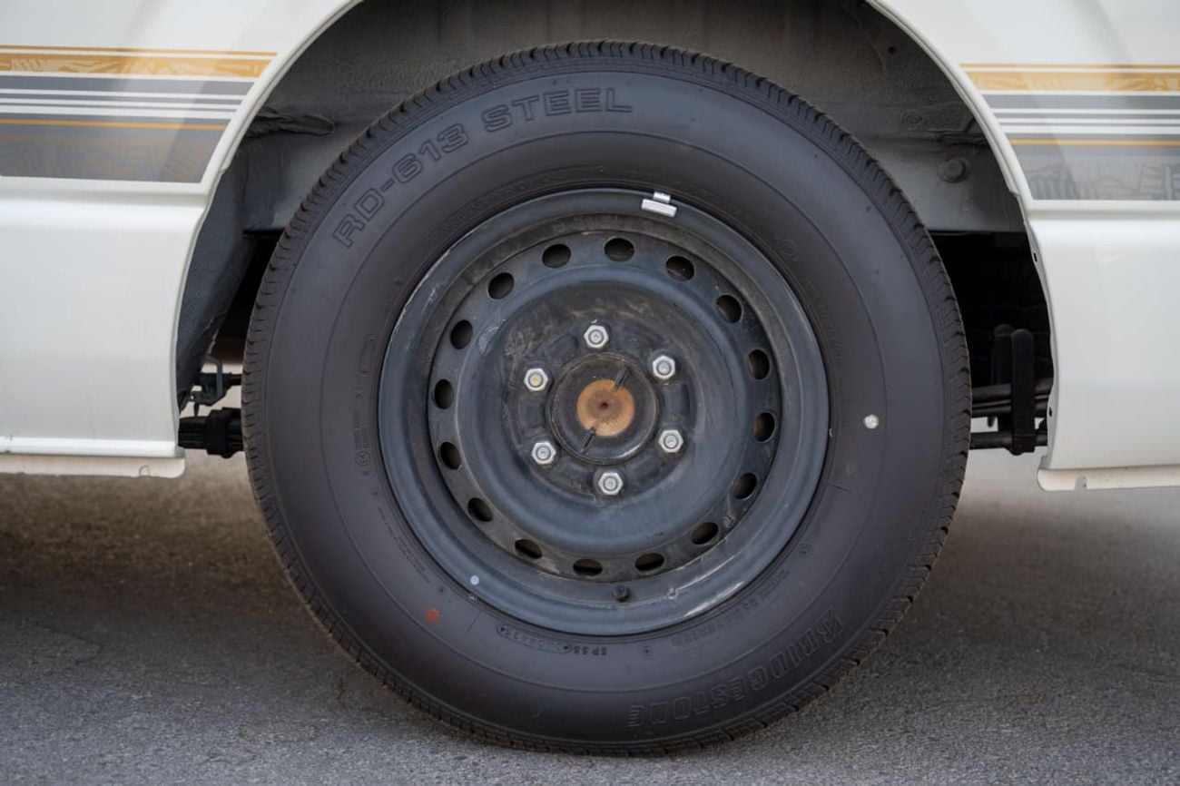 Toyota Hiace 2.7 л 2025 г. Белый