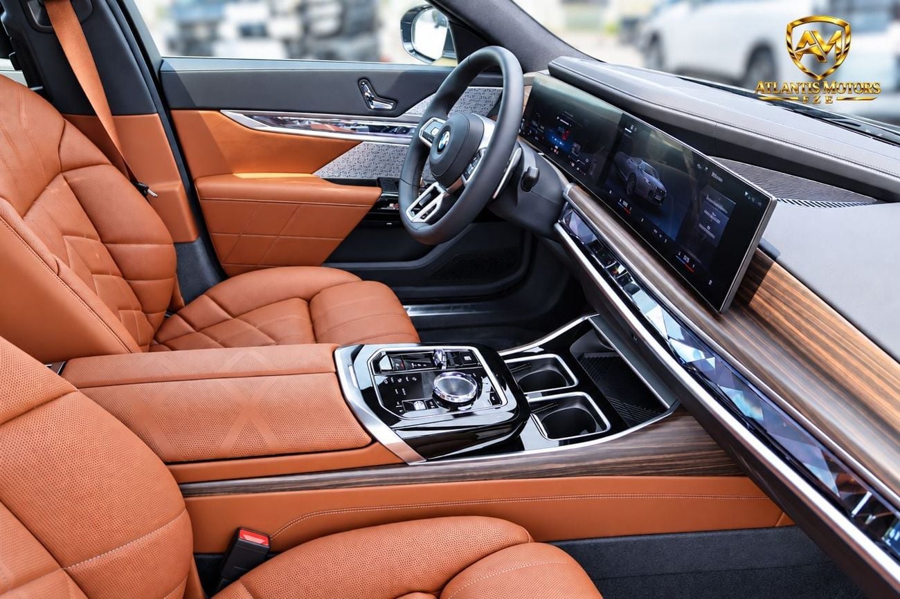 BMW 760i 4.4 л 2026 г. Чёрный