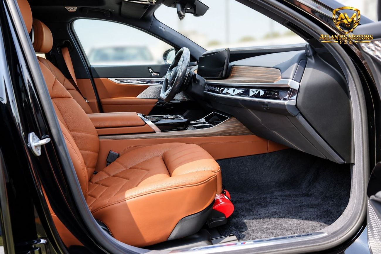 BMW 760i 4.4 л 2026 г. Чёрный