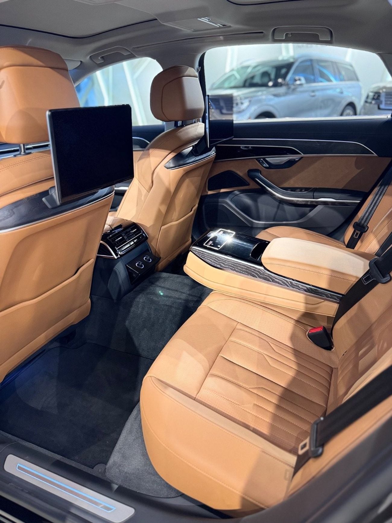 Audi A8 3.0 л 2026 г. Чёрный