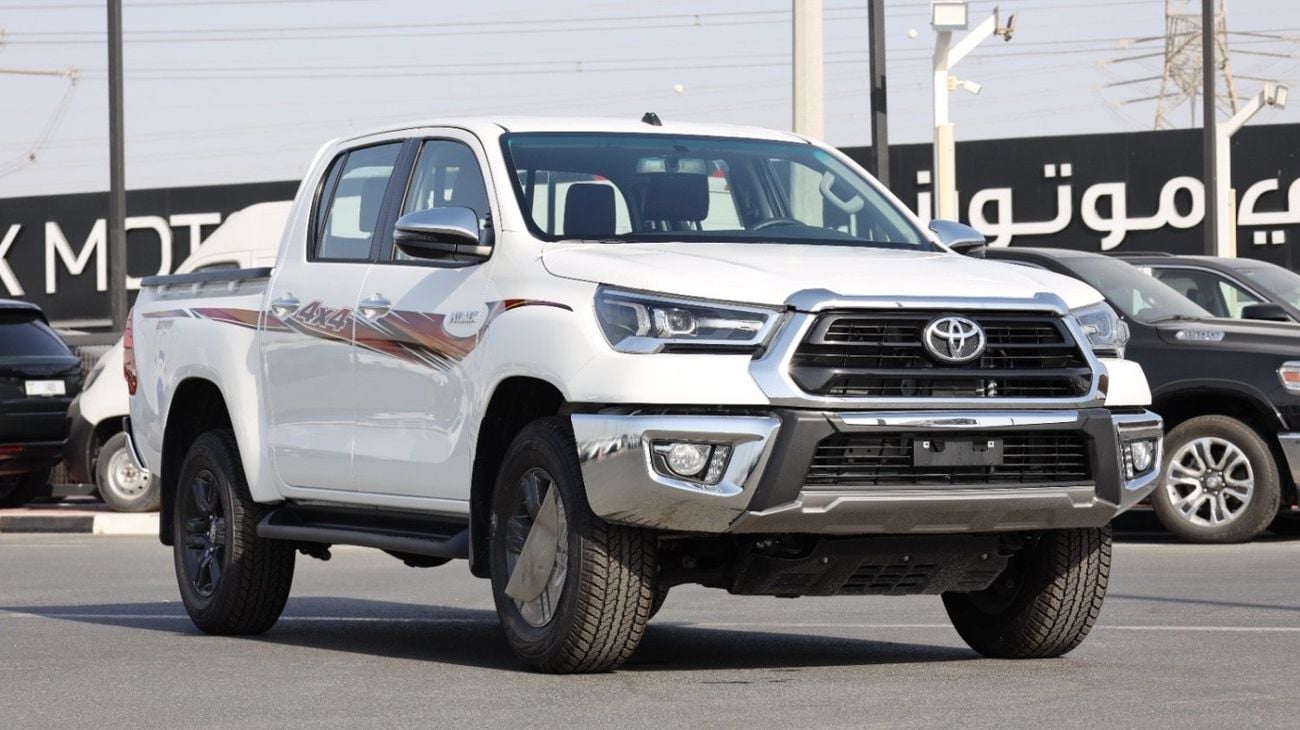 Toyota Hilux 2.7 л 2026 г. Белый