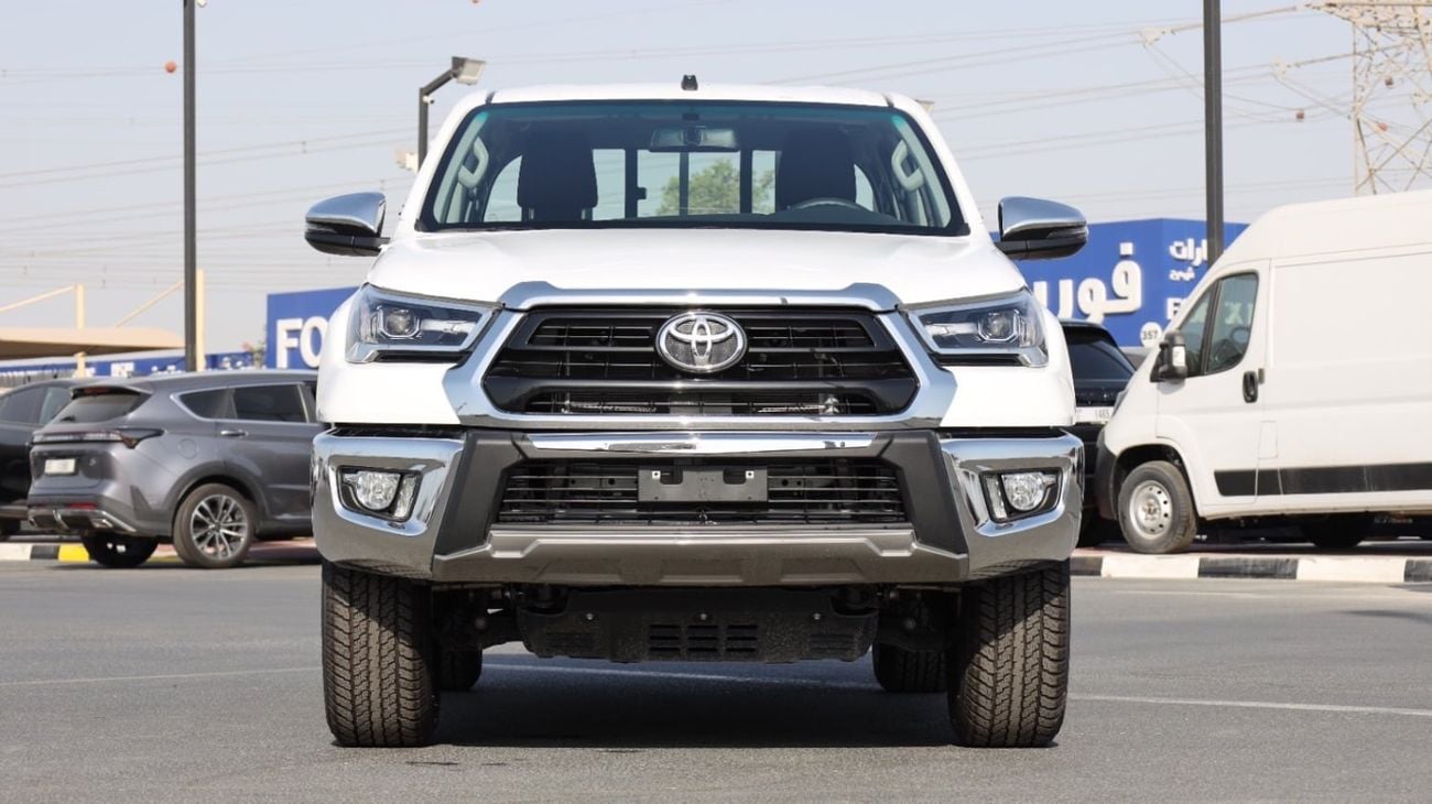 Toyota Hilux 2.7 л 2026 г. Белый