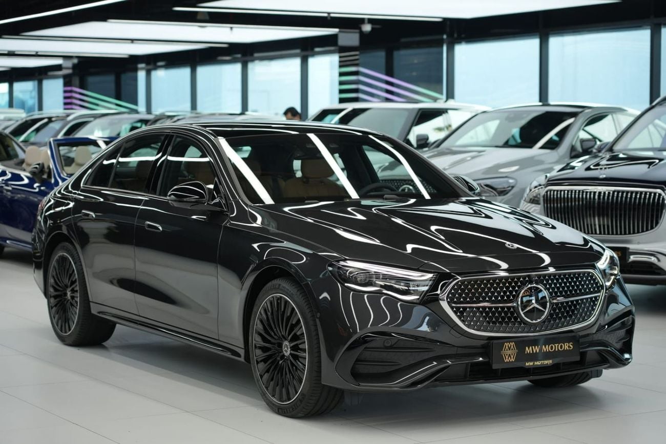 Mercedes Benz E300 2.0 л 2026 г. Серый