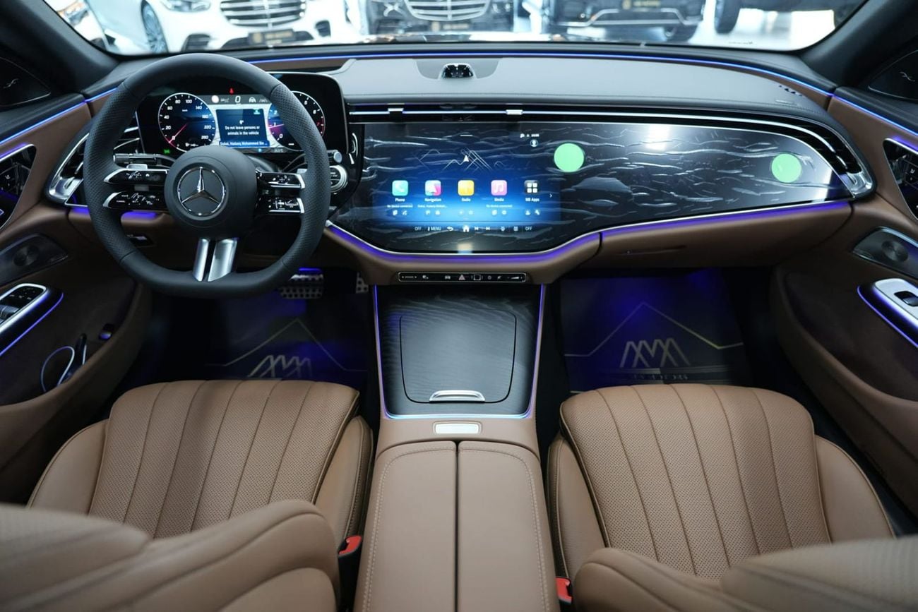 Mercedes Benz E300 2.0 л 2026 г. Серый