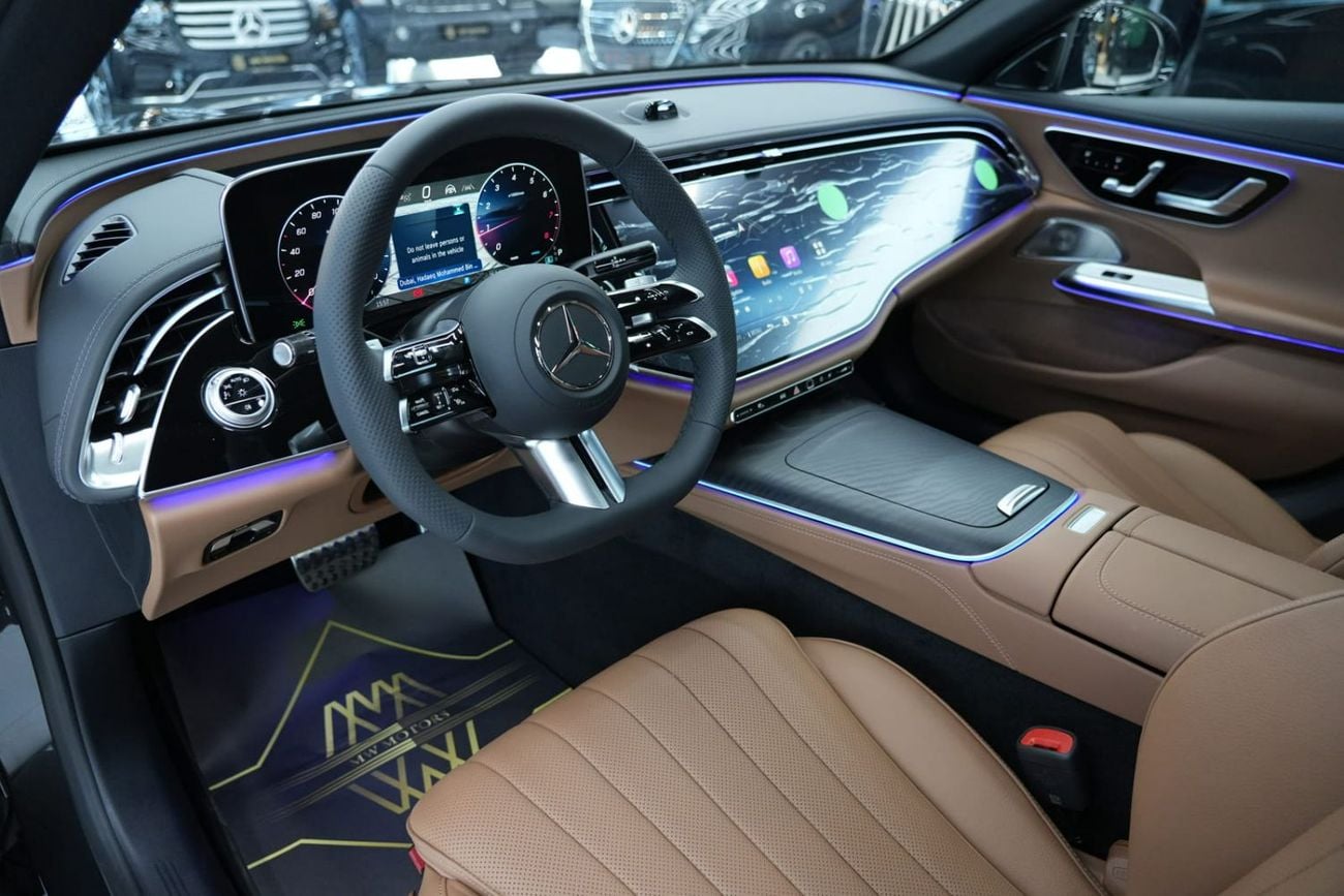 Mercedes Benz E300 2.0 л 2026 г. Серый