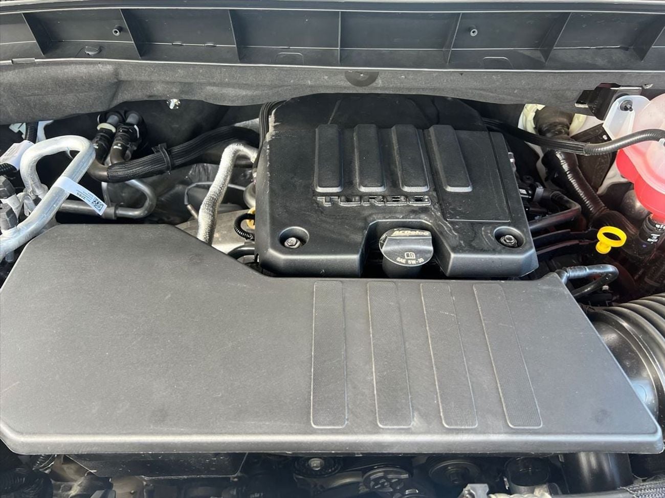GMC Sierra 5.3 л 2026 г. Белый