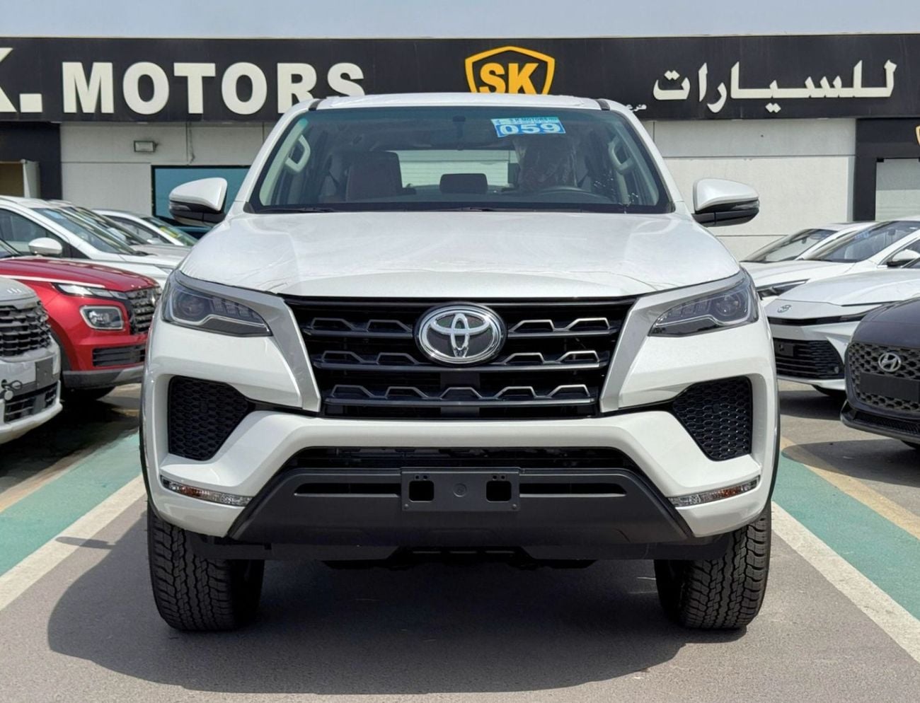 Toyota Fortuner 2.7 л 2026 г. Белый