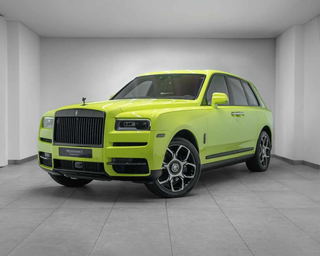 Rolls Royce Cullinan 6.8 л 2022 г. Зелёный, пробег 150 км