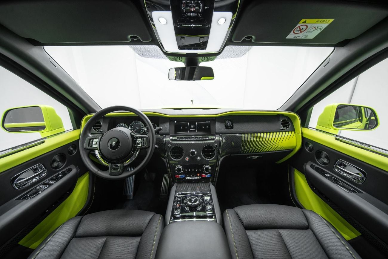 Rolls Royce Cullinan 6.8 л 2022 г. Зелёный, пробег 150 км