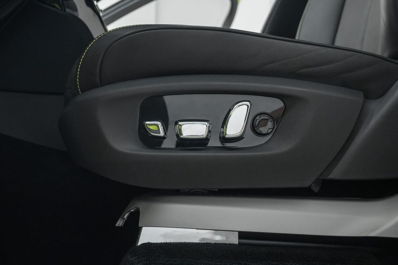 Rolls Royce Cullinan 6.8 л 2022 г. Зелёный, пробег 150 км