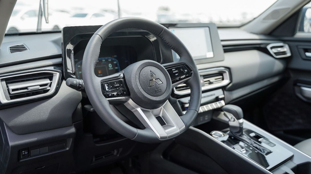 Mitsubishi Destinator 1.5 л 2026 г. Чёрный