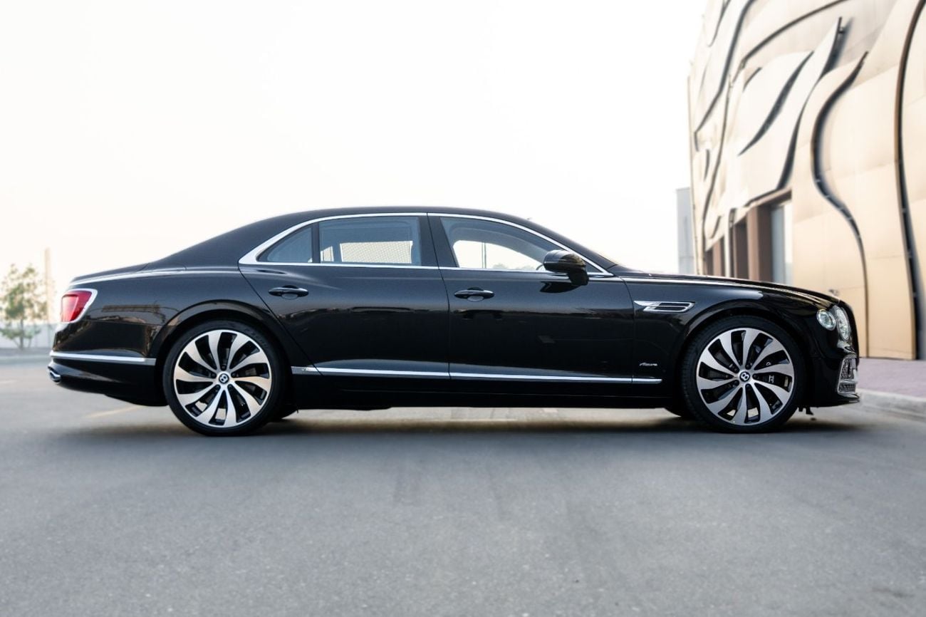 Bentley Flying Spur 4.0 л 2024 г. Чёрный