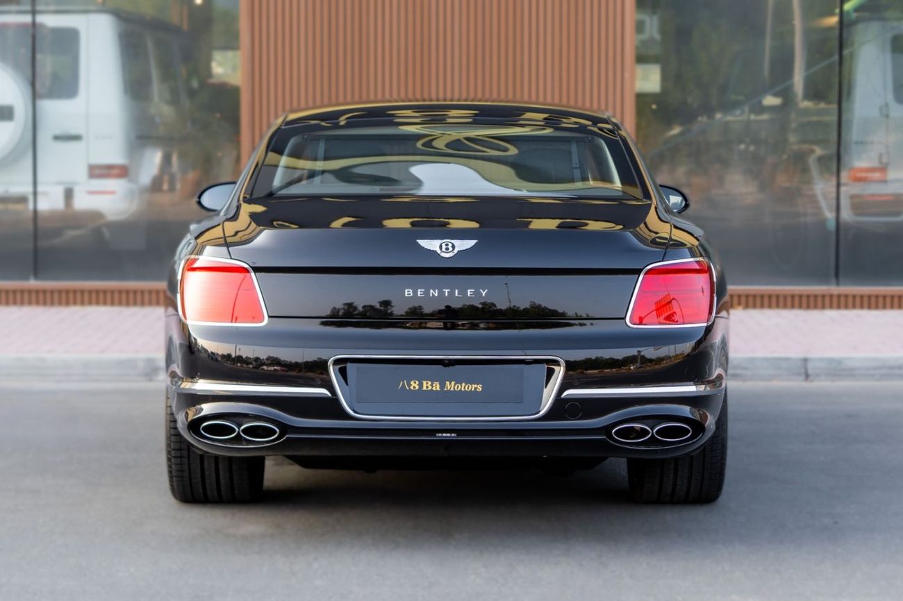 Bentley Flying Spur 4.0 л 2024 г. Чёрный