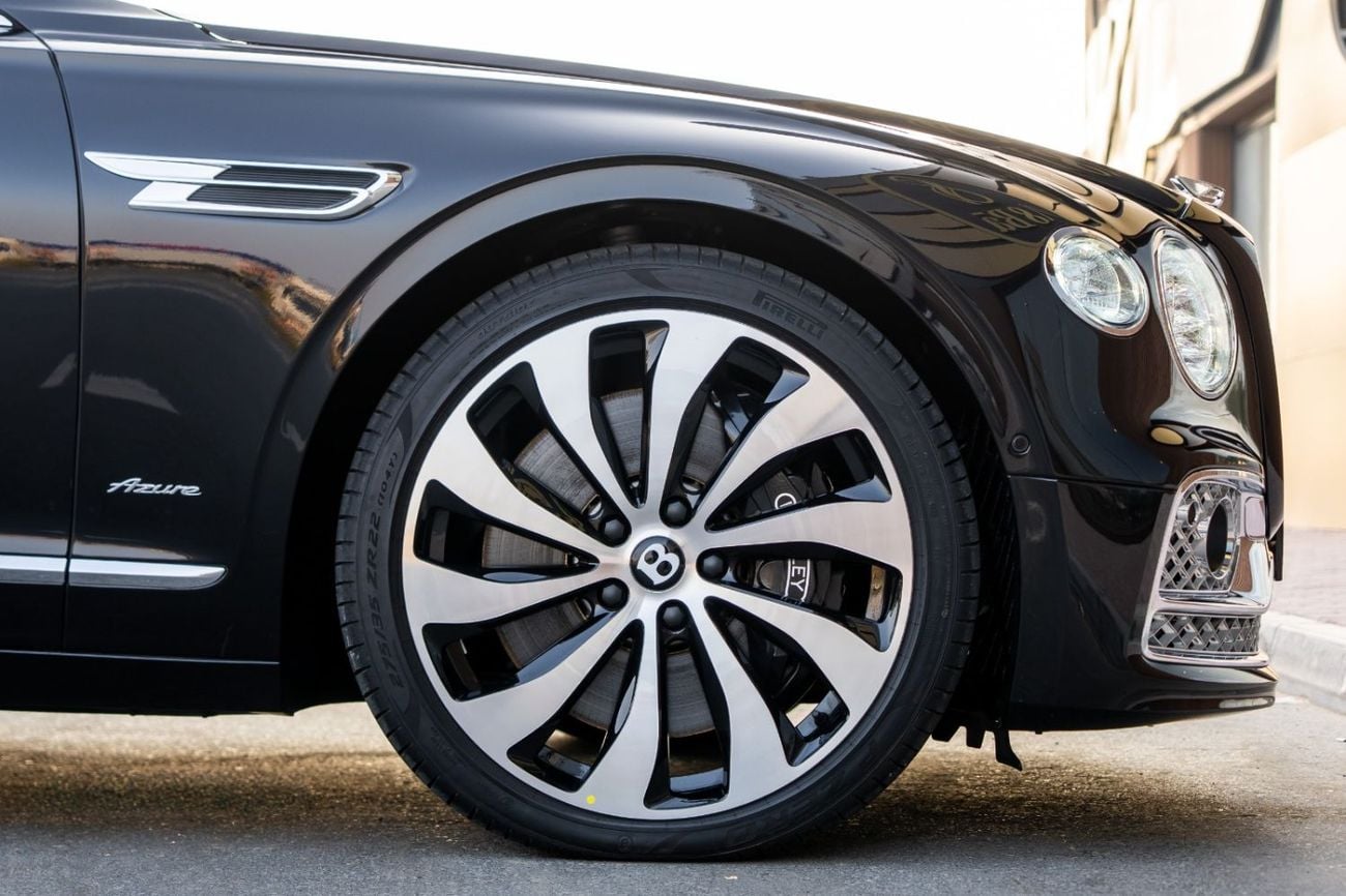 Bentley Flying Spur 4.0 л 2024 г. Чёрный
