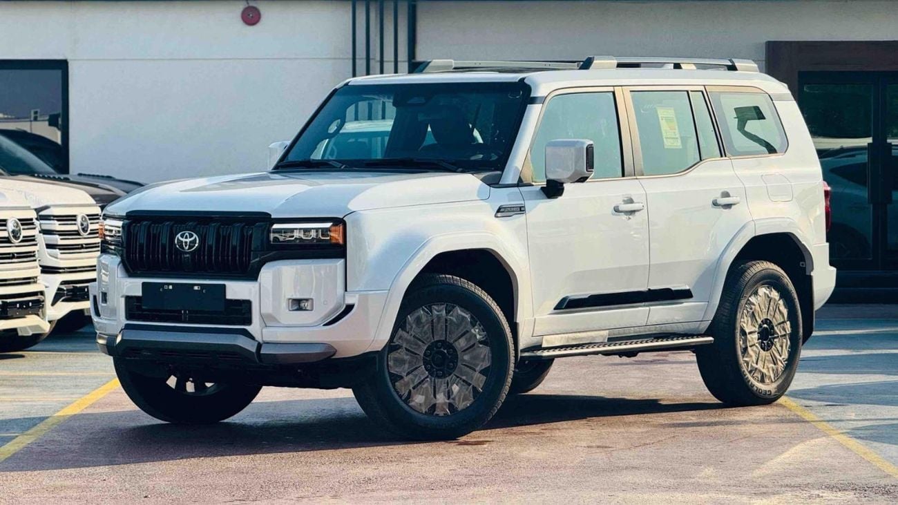 Toyota Prado 2.8 л 2026 г. Белый