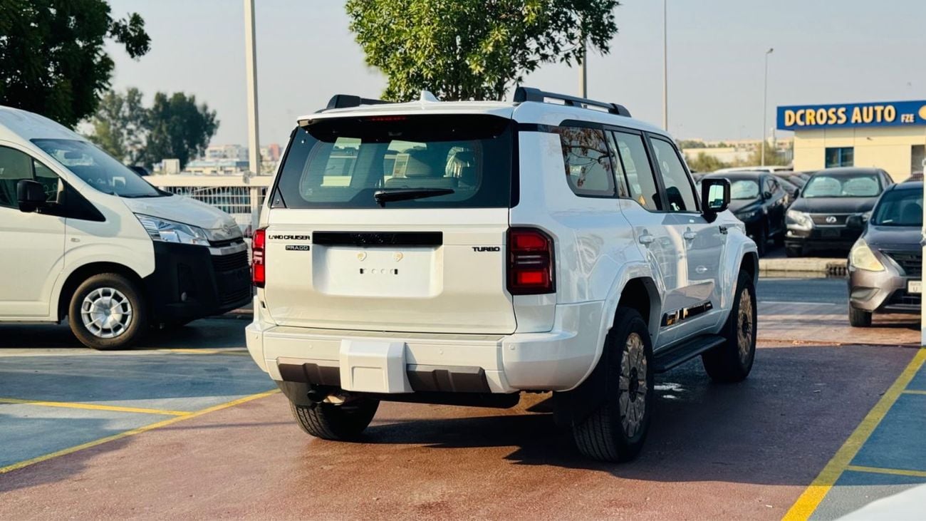 Toyota Prado 2.8 л 2026 г. Белый