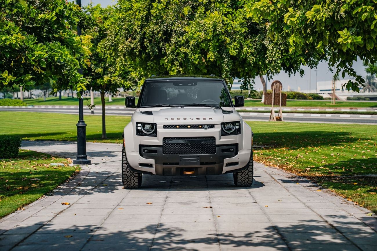 Land Rover Defender 110 4.4 л 2026 г. Серый, пробег 161 км