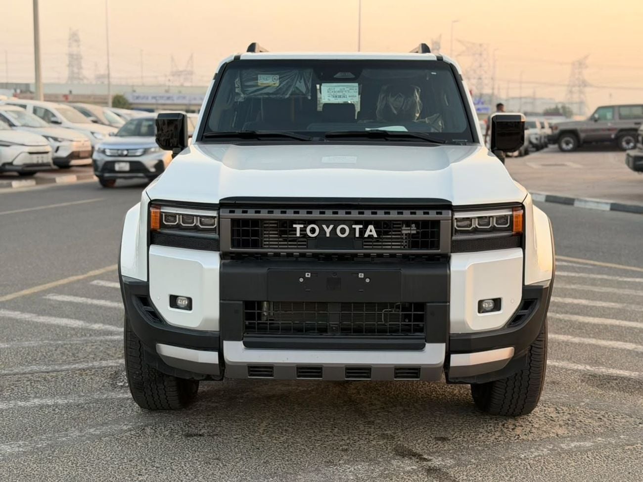 Toyota Land Cruiser 4.0 л 2026 г. Белый