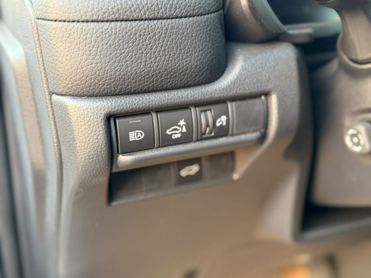 Toyota Land Cruiser 4.0 л 2026 г. Белый