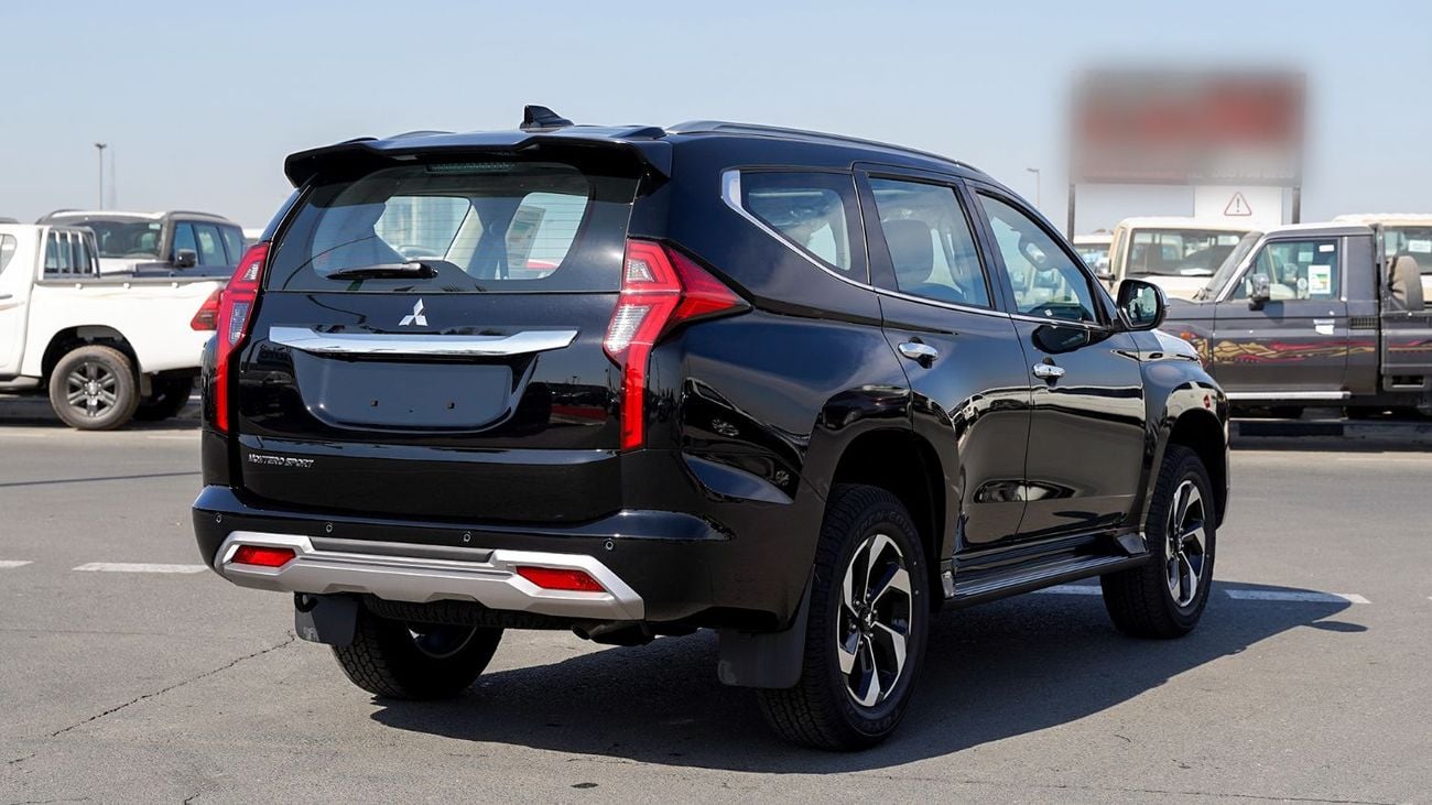 Mitsubishi Montero Sport 3.0 л 2026 г. Чёрный