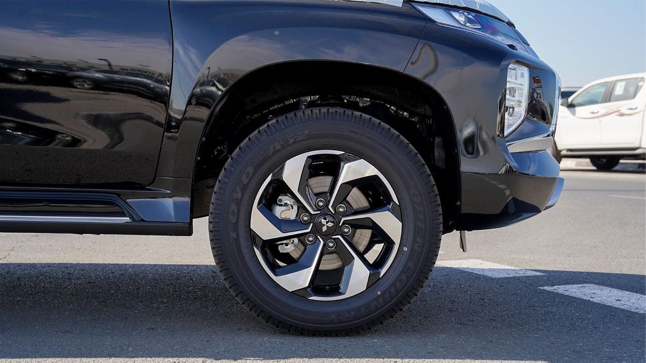Mitsubishi Montero Sport 3.0 л 2026 г. Чёрный