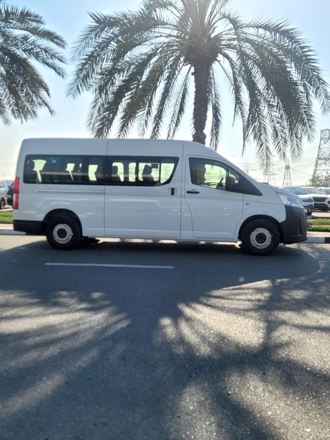 Toyota Hiace 2.8 л 2026 г. Белый